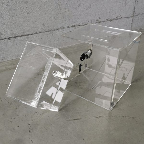 Aukų dėžutė (100x100x150 mm.)